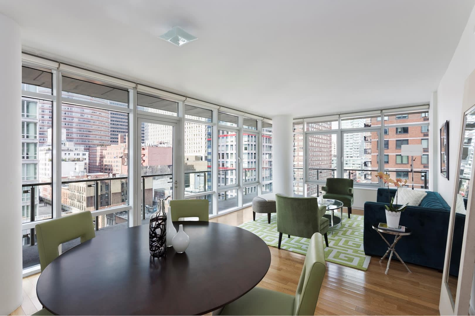 310 E 53rd St #10B