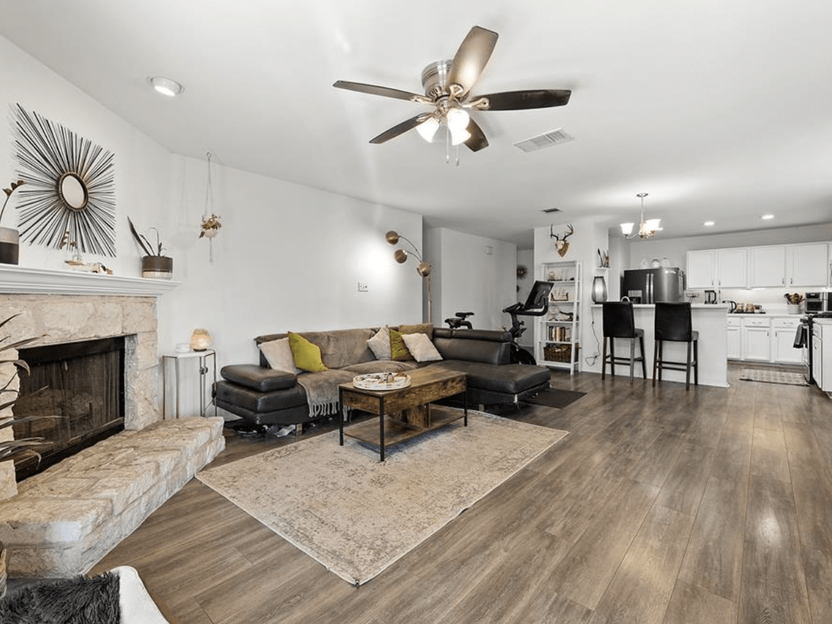 1705 Pannier Lane