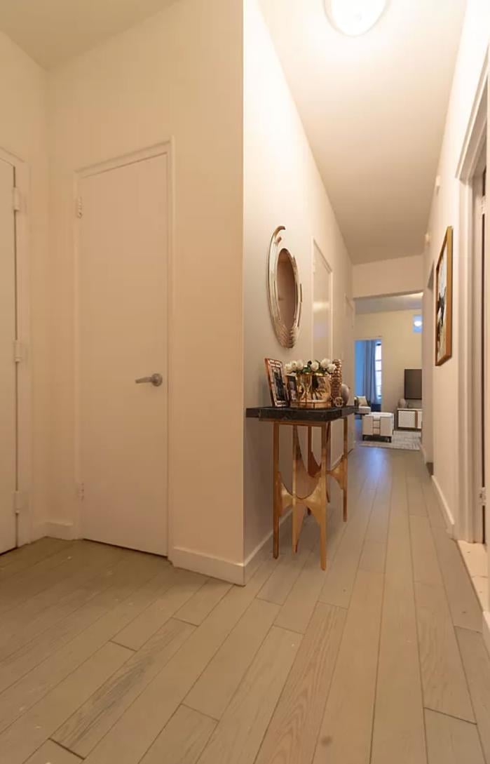 210 East 38th Street, Apt 5-D