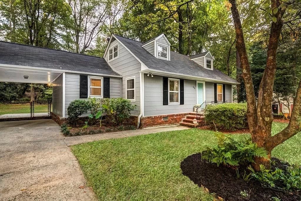 2578 Ridgewood Ter NW