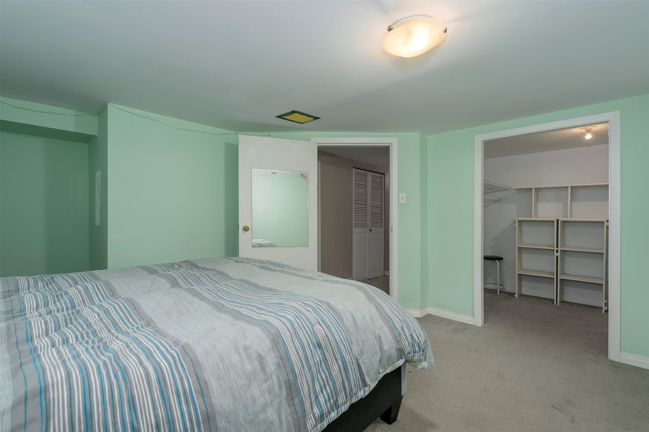 4278 John St