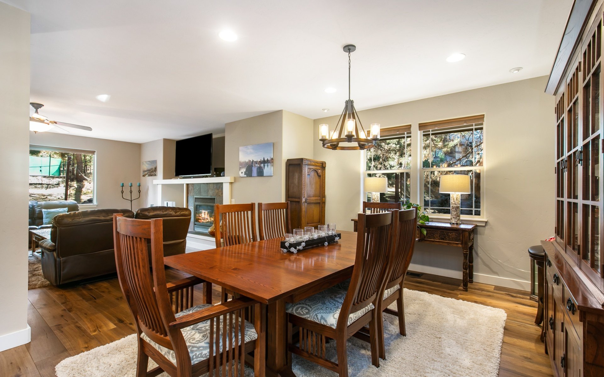 2063 NW Cabot Lake Ct