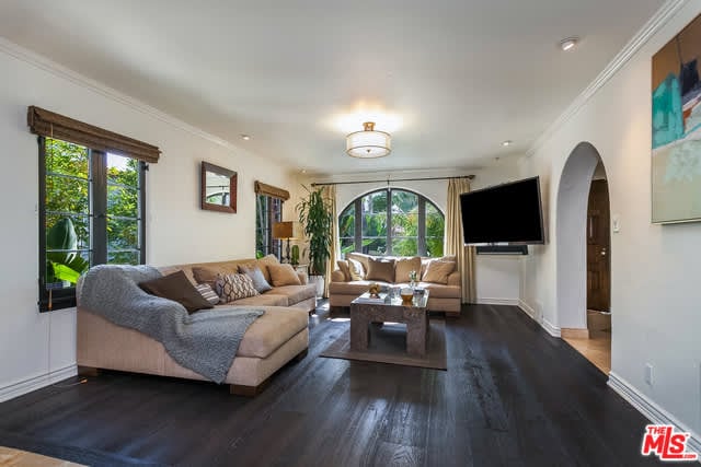 Beautifully Remodeled Spanish Lease
