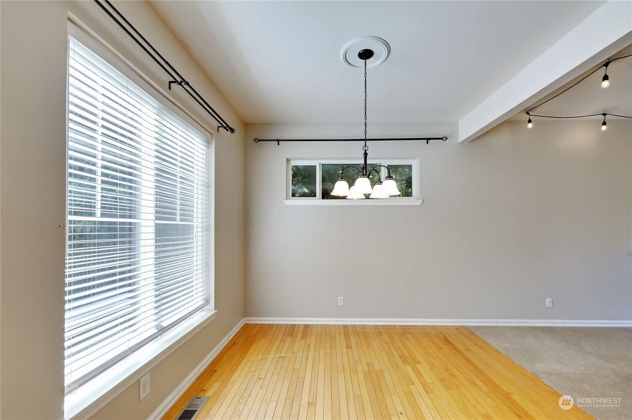 2125 Ford Ave