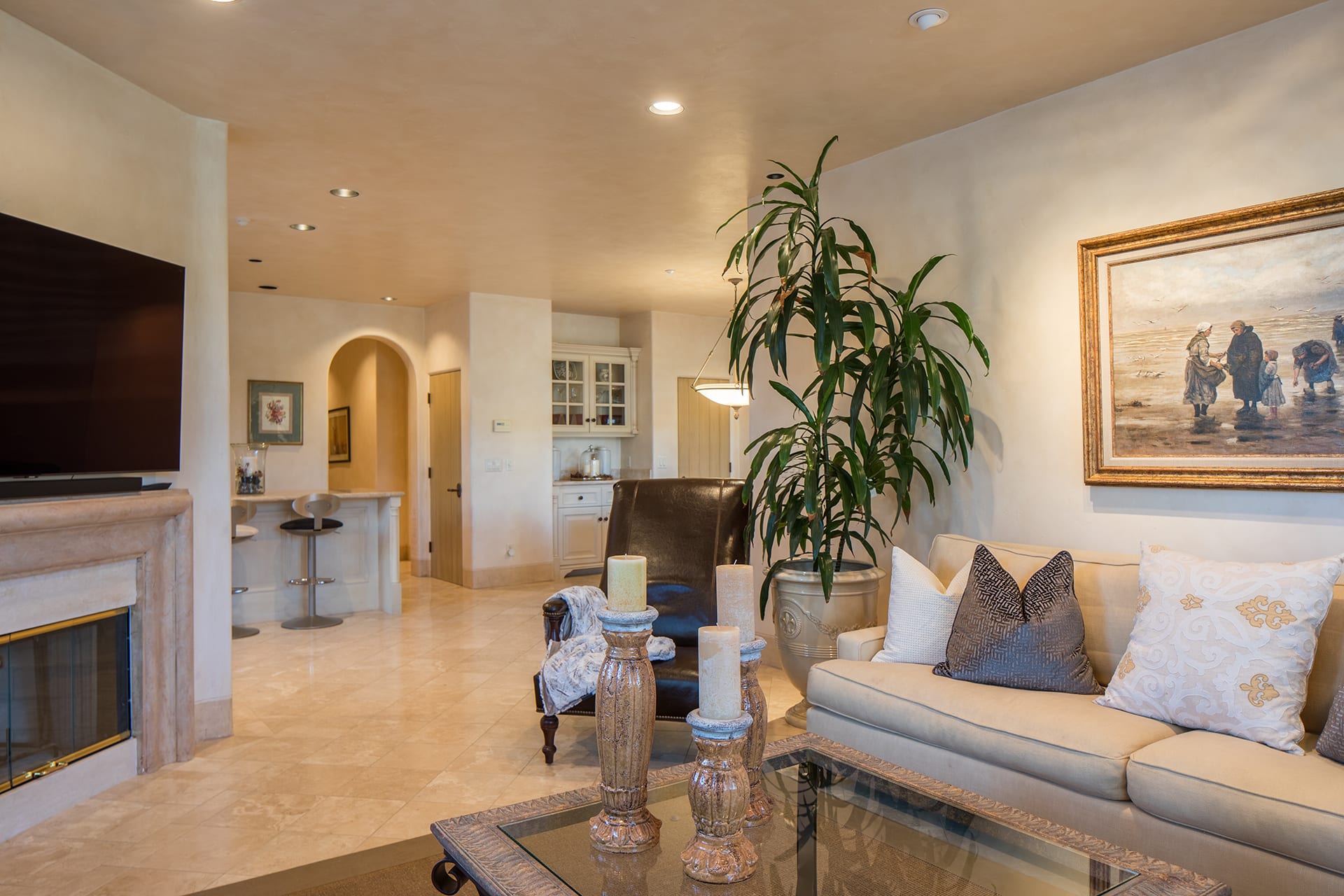 Downtown Carmel Luxury Condo - Dolores 3 SE of 7th # 1