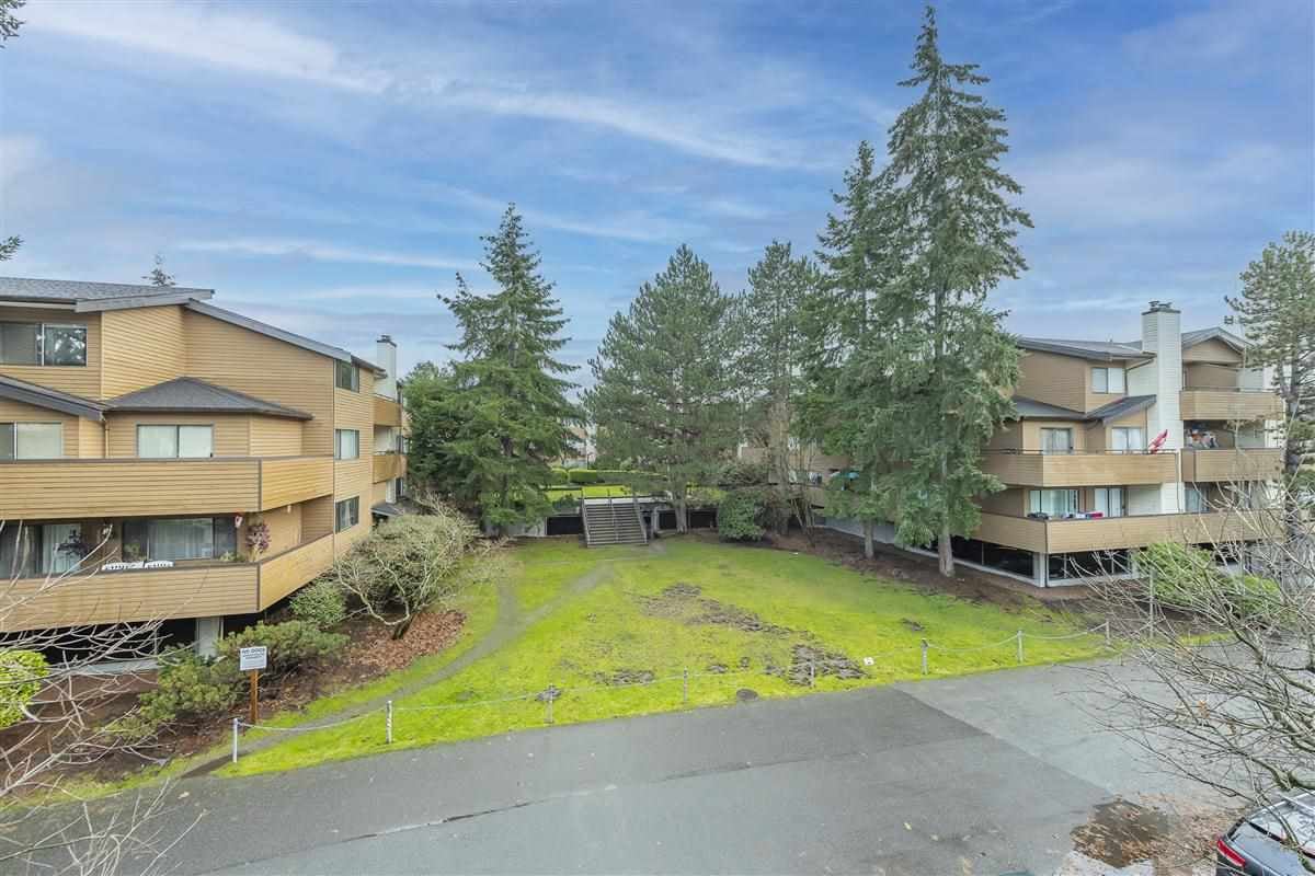 204-7200 Gilbert Rd