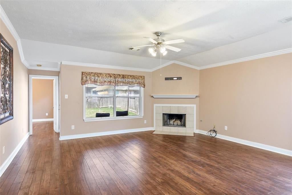 1915 Dakota Run Ln