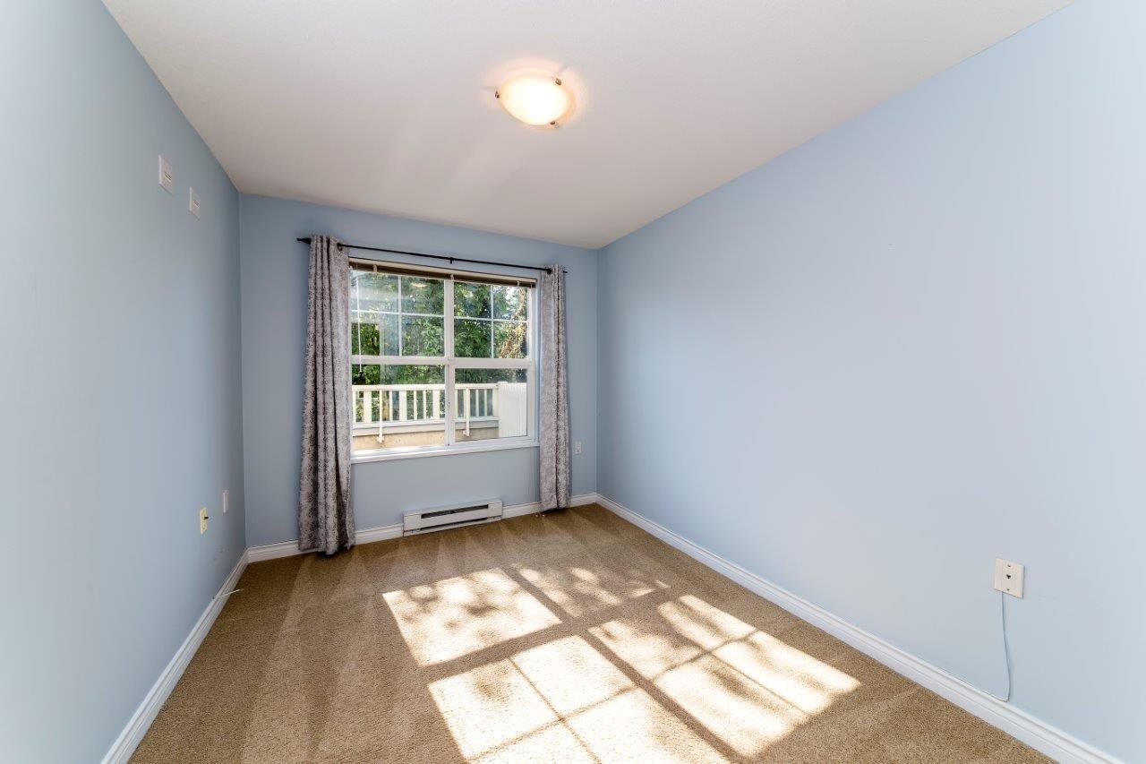 202-960 Lynn Valley Rd