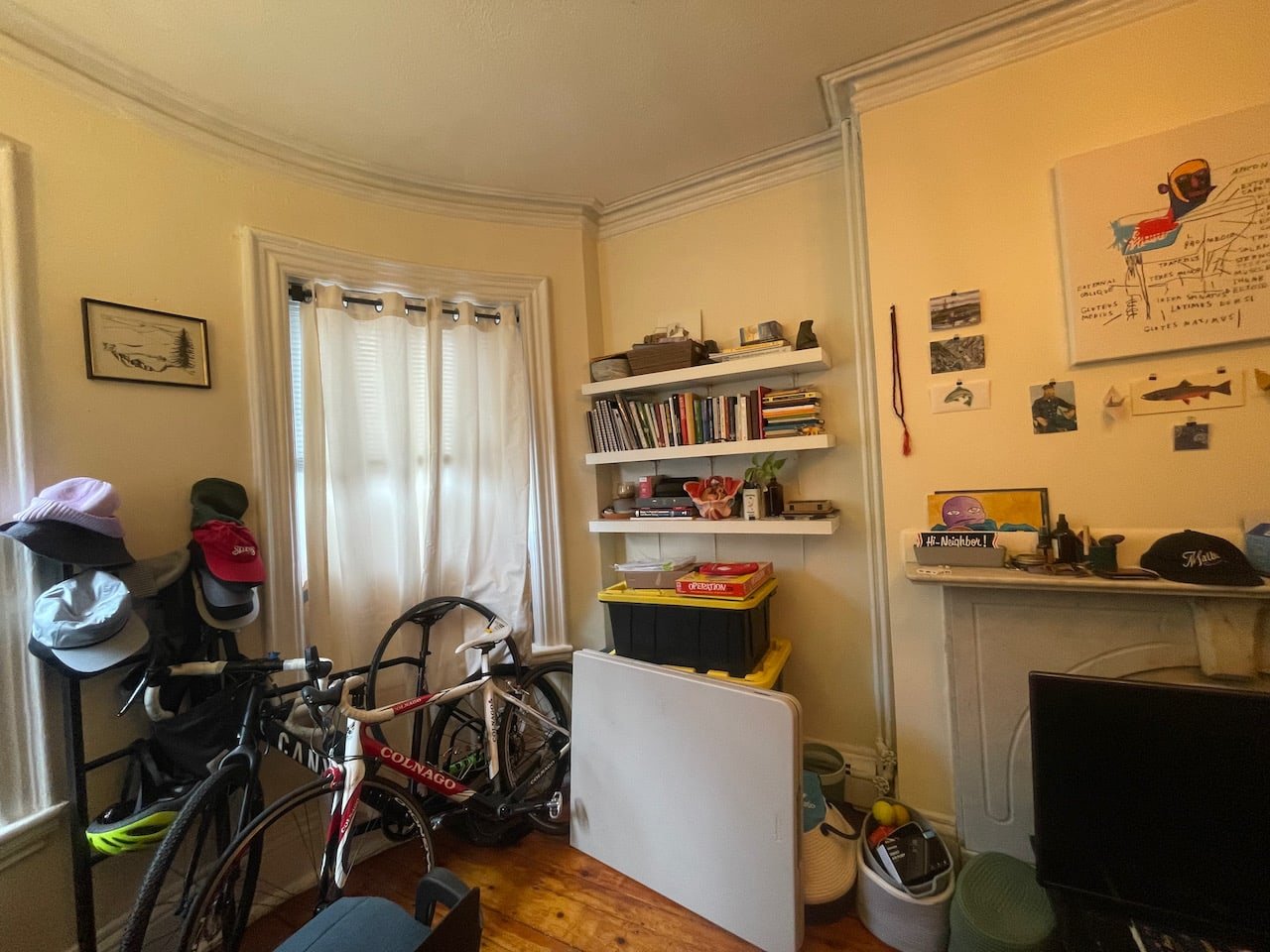 East Springfield Street - 1 Bed 1 Bath - Pets Negotiable - Heat/HW included! JUNE 1 - PARKING INCLUDED! 