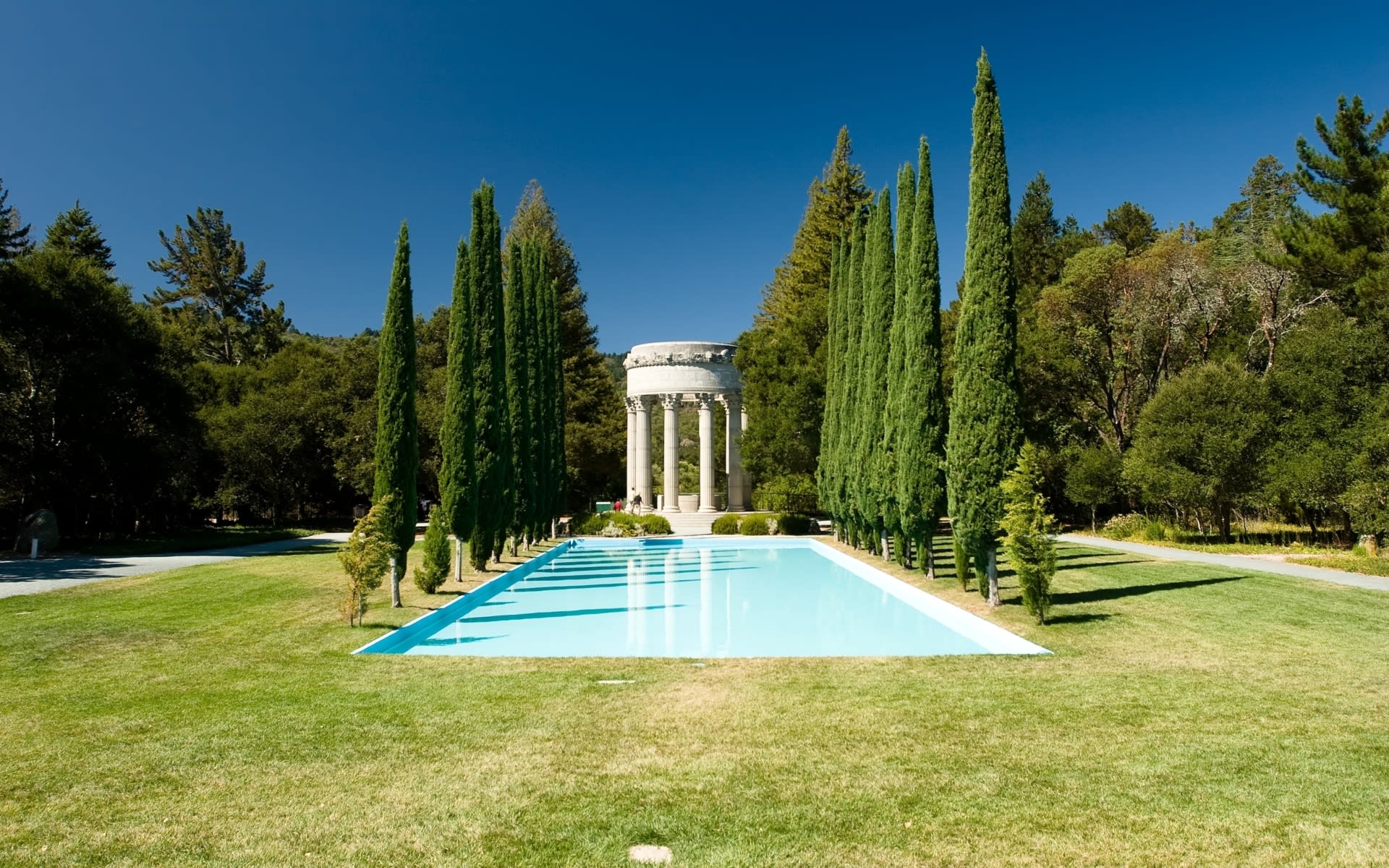 Woodside CA Community Overview