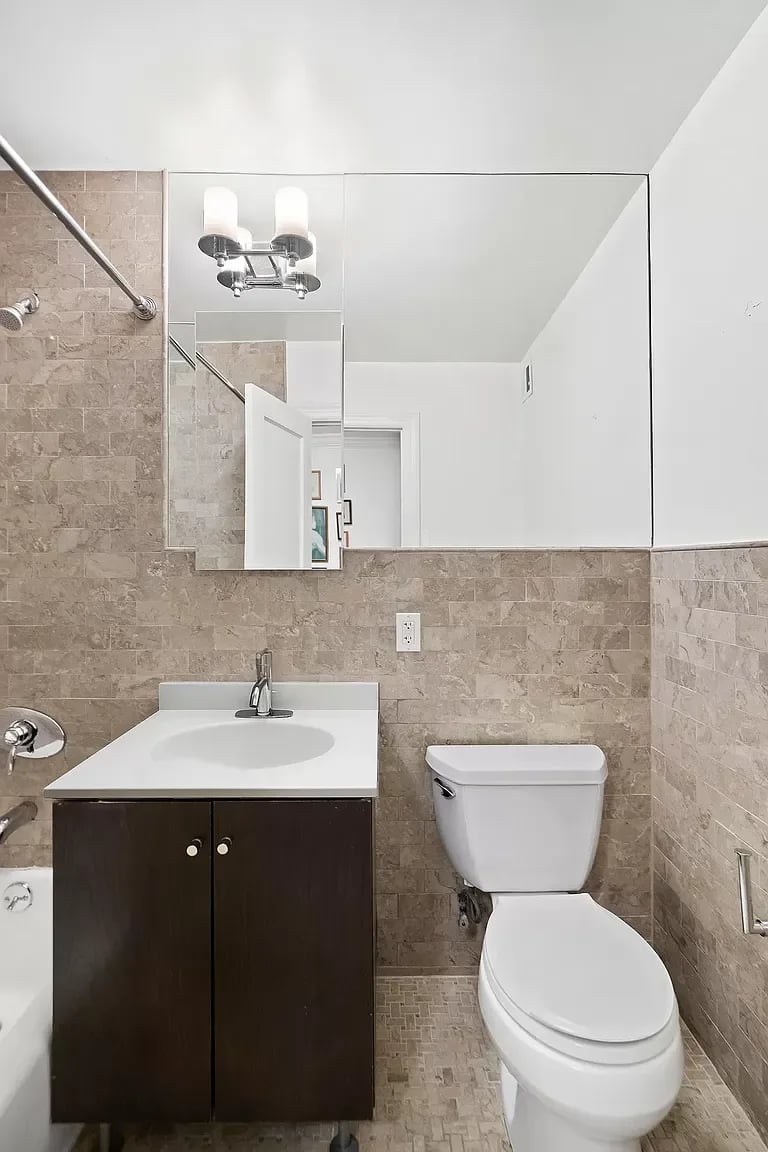 205 Third Avenue #11B