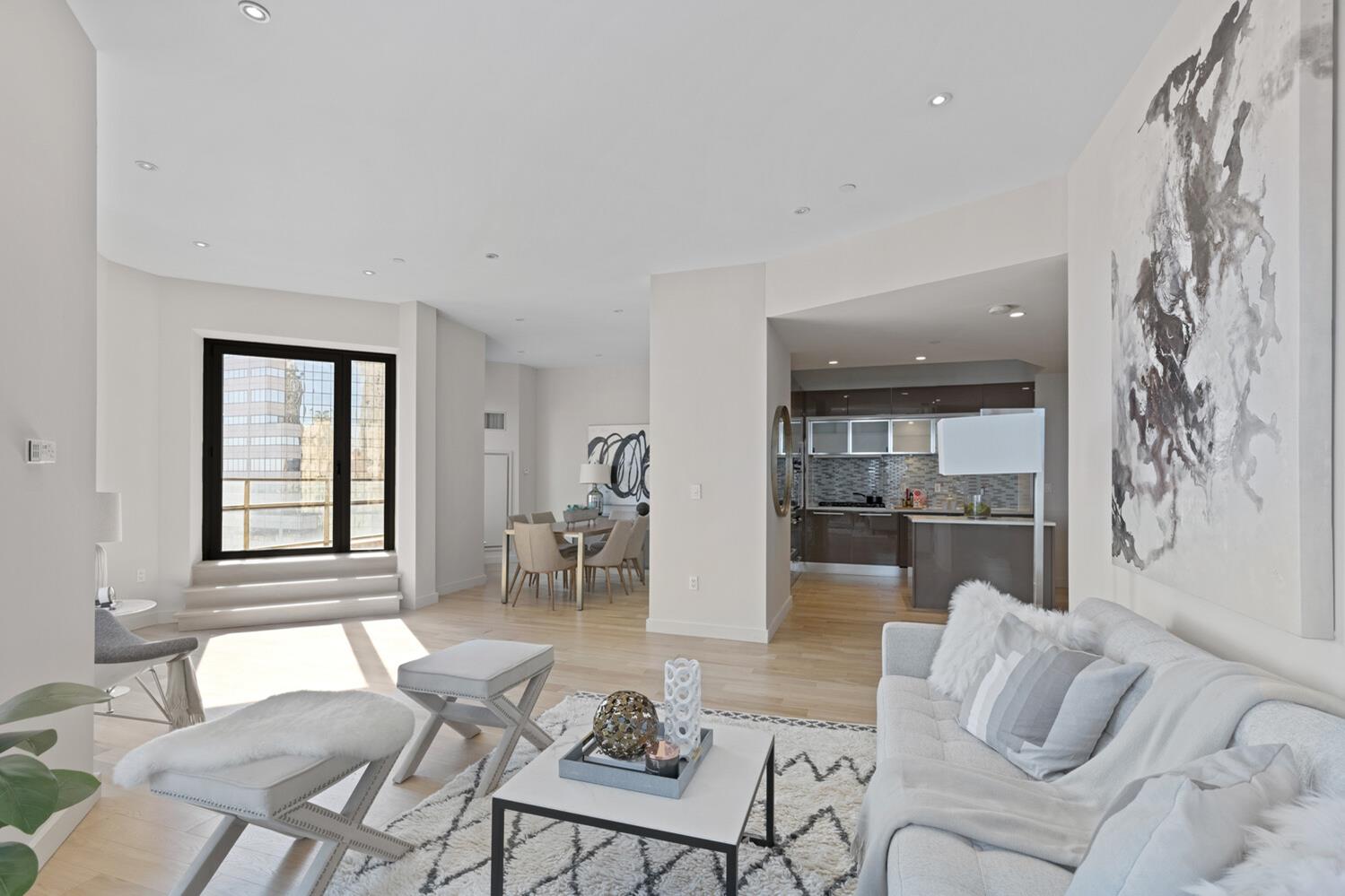 75 Wall Street, Apt 35-O