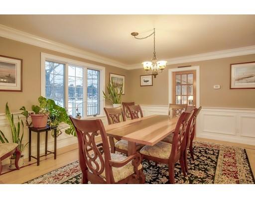 4 Richardson Ln