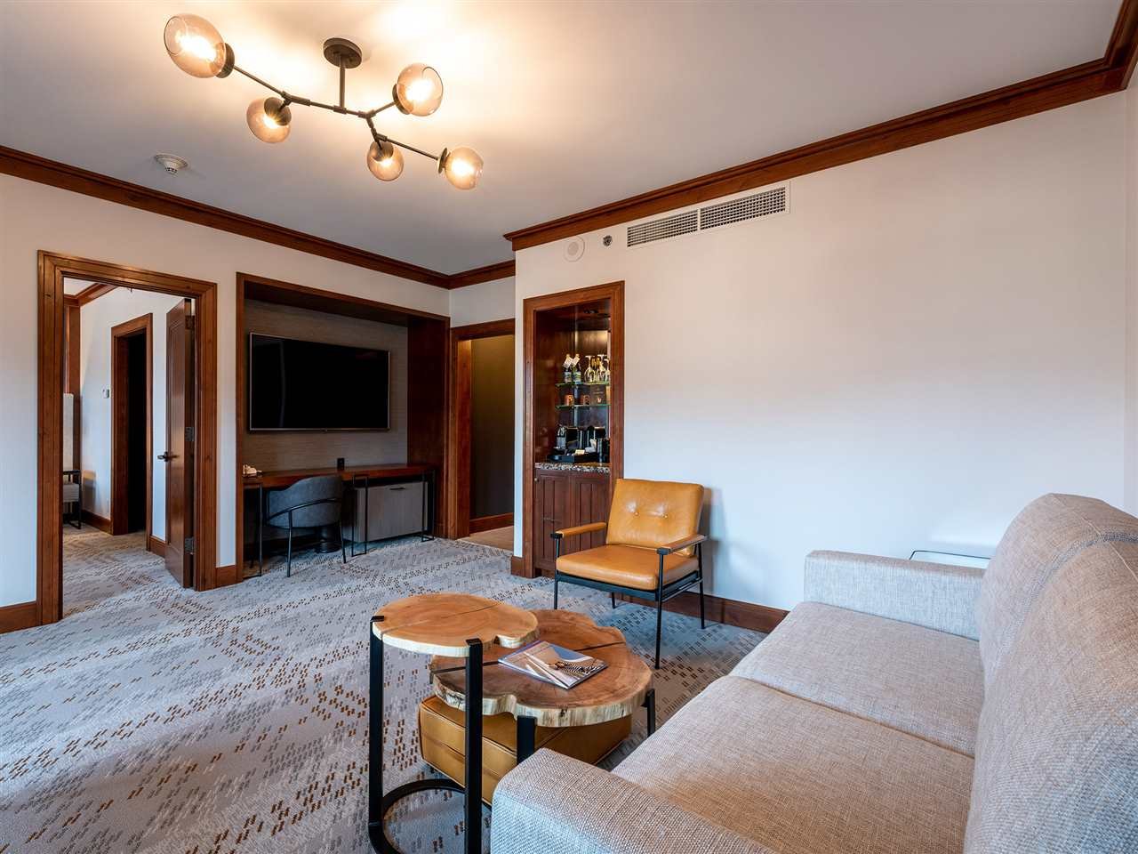 337-4591 Blackcomb Wy