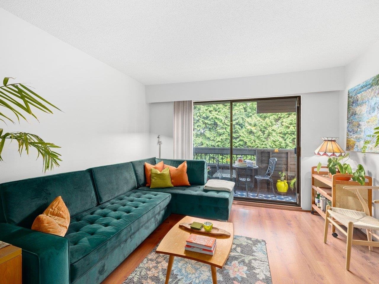 316-440 E 5th Ave