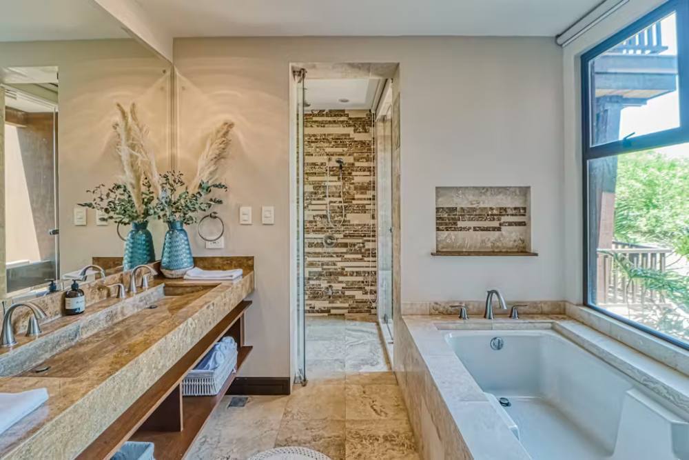 Exclusive Furnished Coastal Condo, Papagayo, Guanacaste