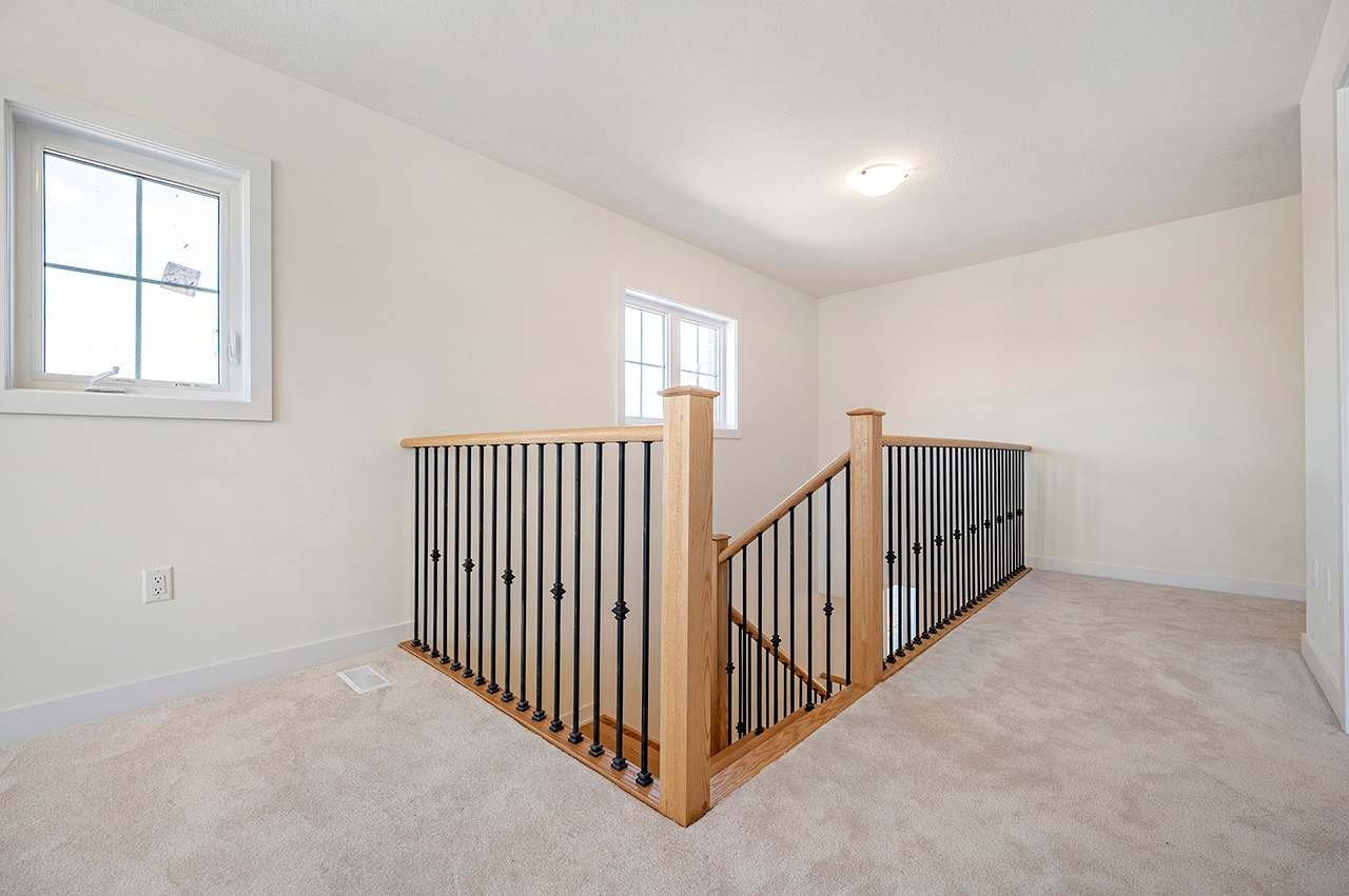 194 Aviron Cres