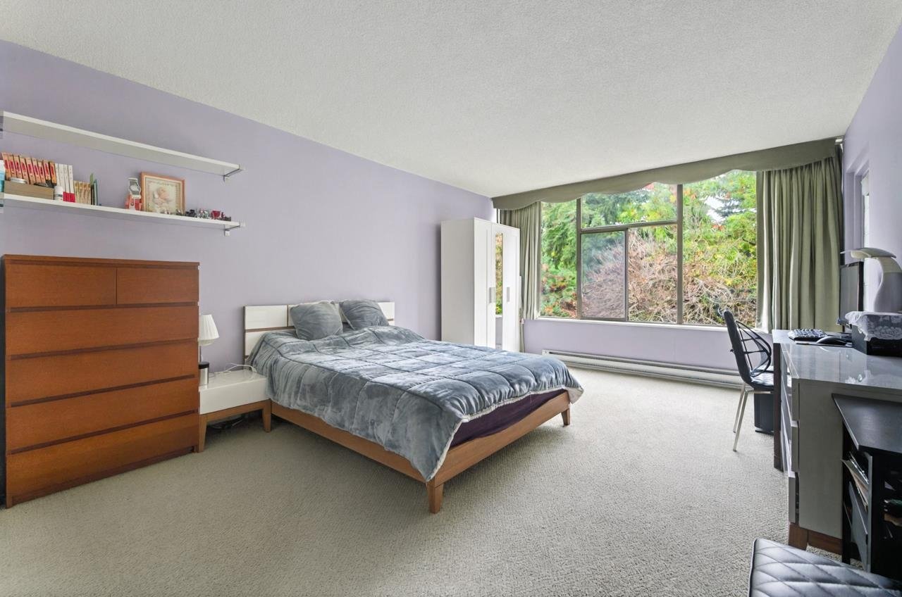 303-4101 Yew Street, Vancouver