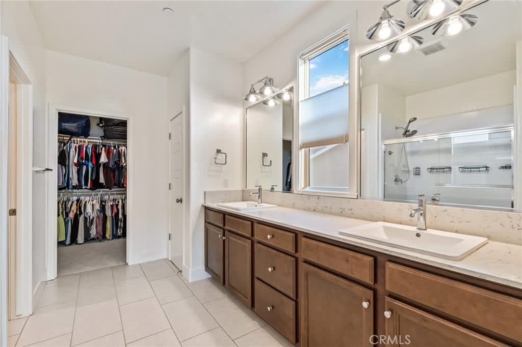 126 S Mesa Dr