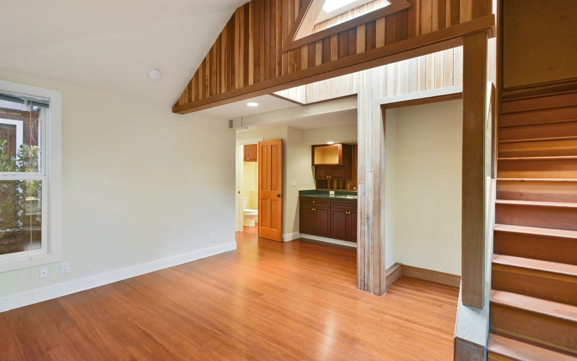 70-72 6th Ave