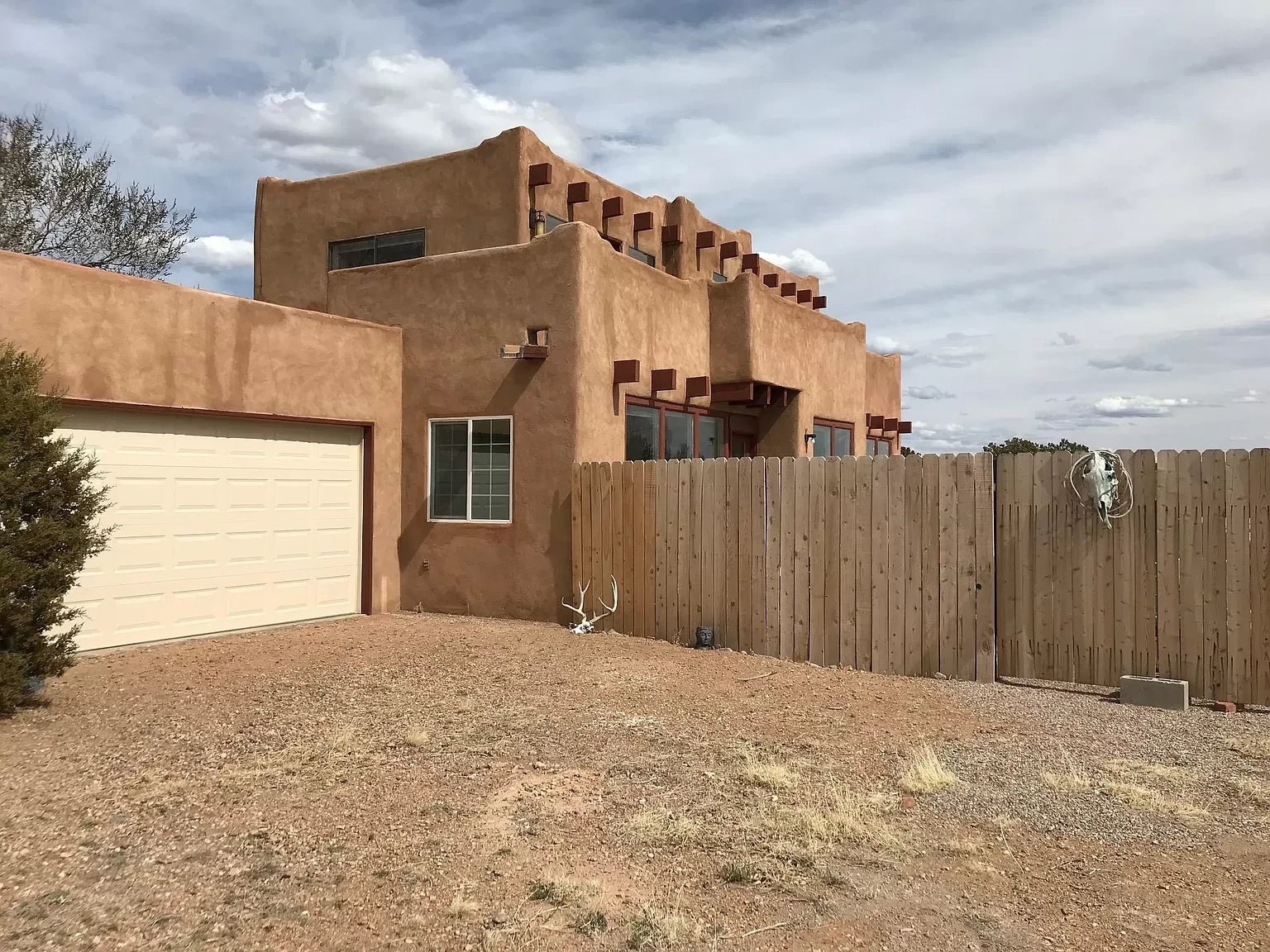 5 Lucero Rd