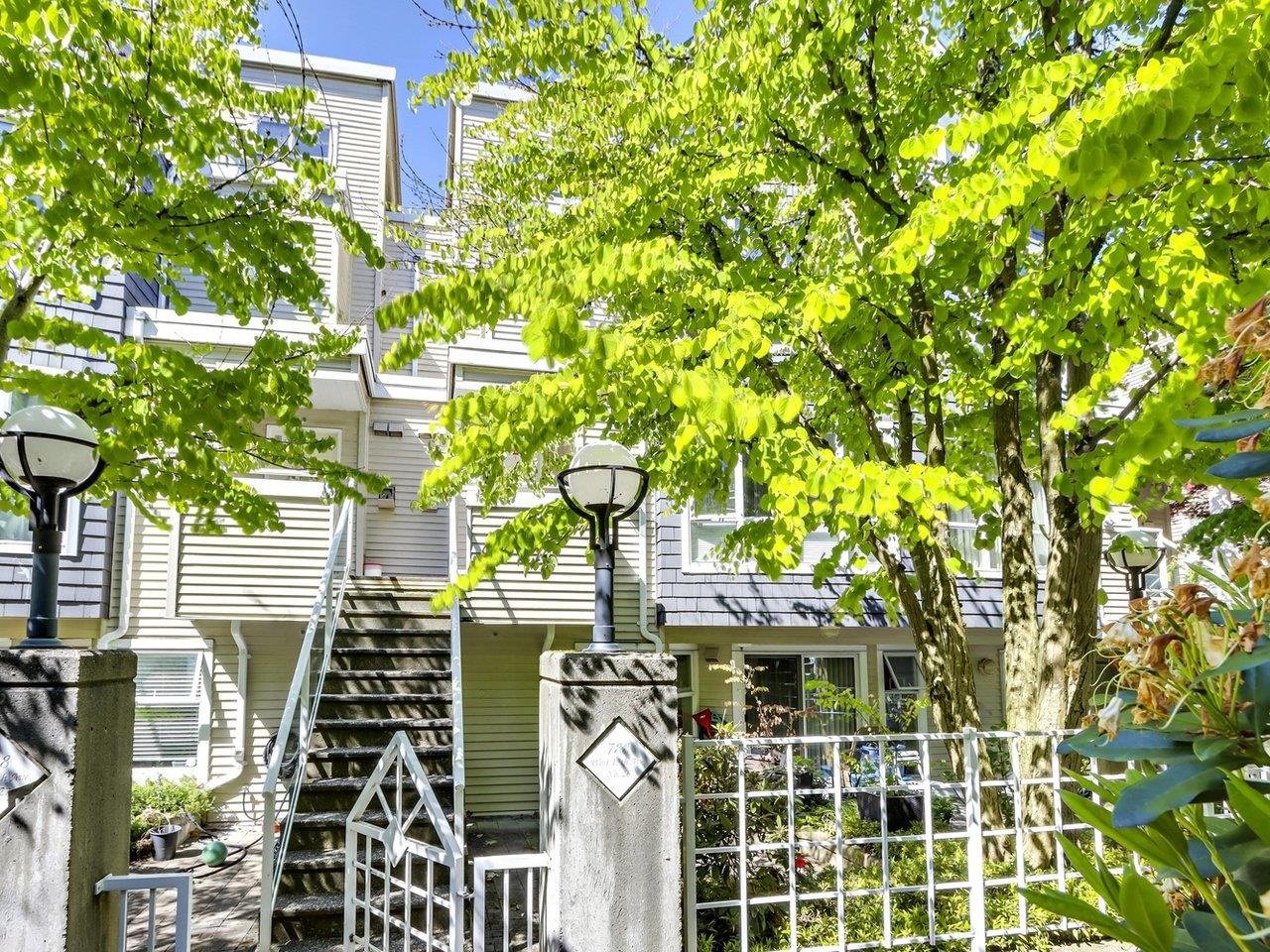 26-788 W 15th Ave