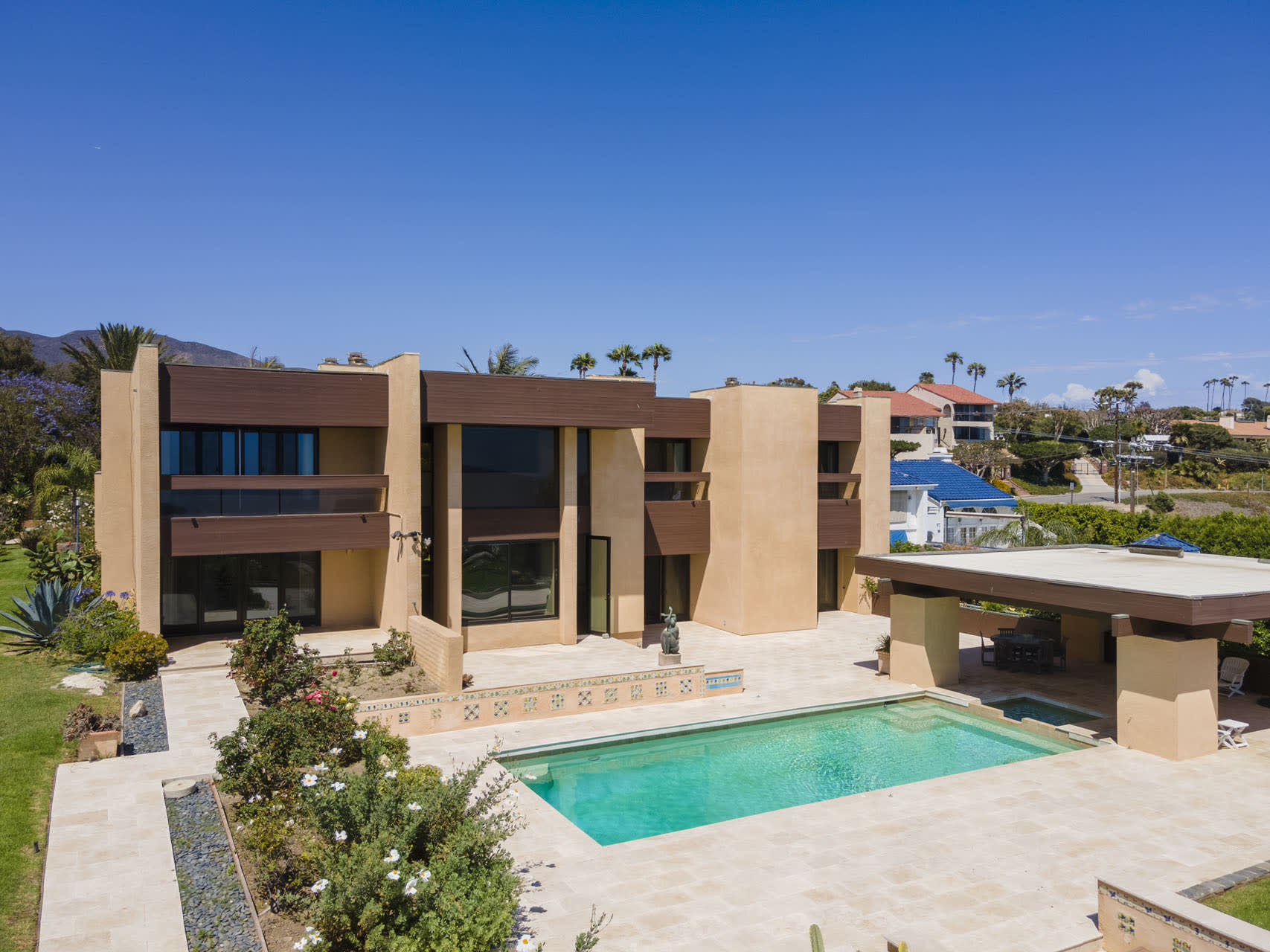 Zuma Bluff Estate