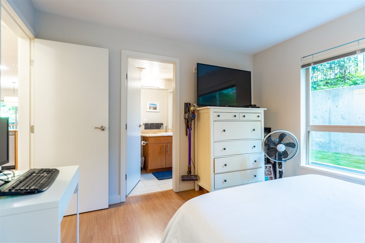 227-1633 Mackay Ave