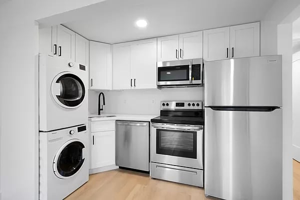135 South 1st Street Unit: 2