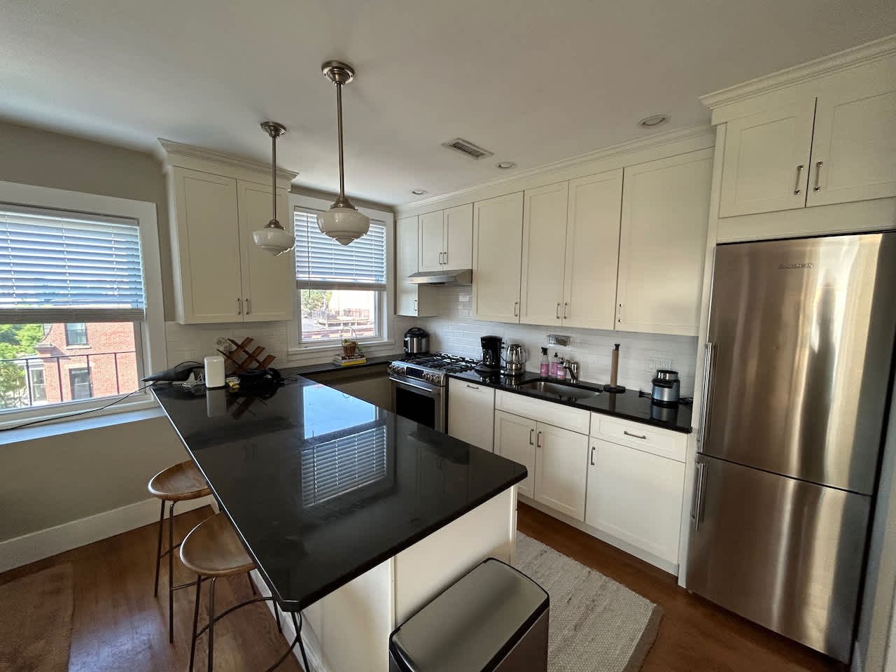 Union Park - 1.5 Bed 1 Bath with Laundry and GARAGE PARKING! September 1 