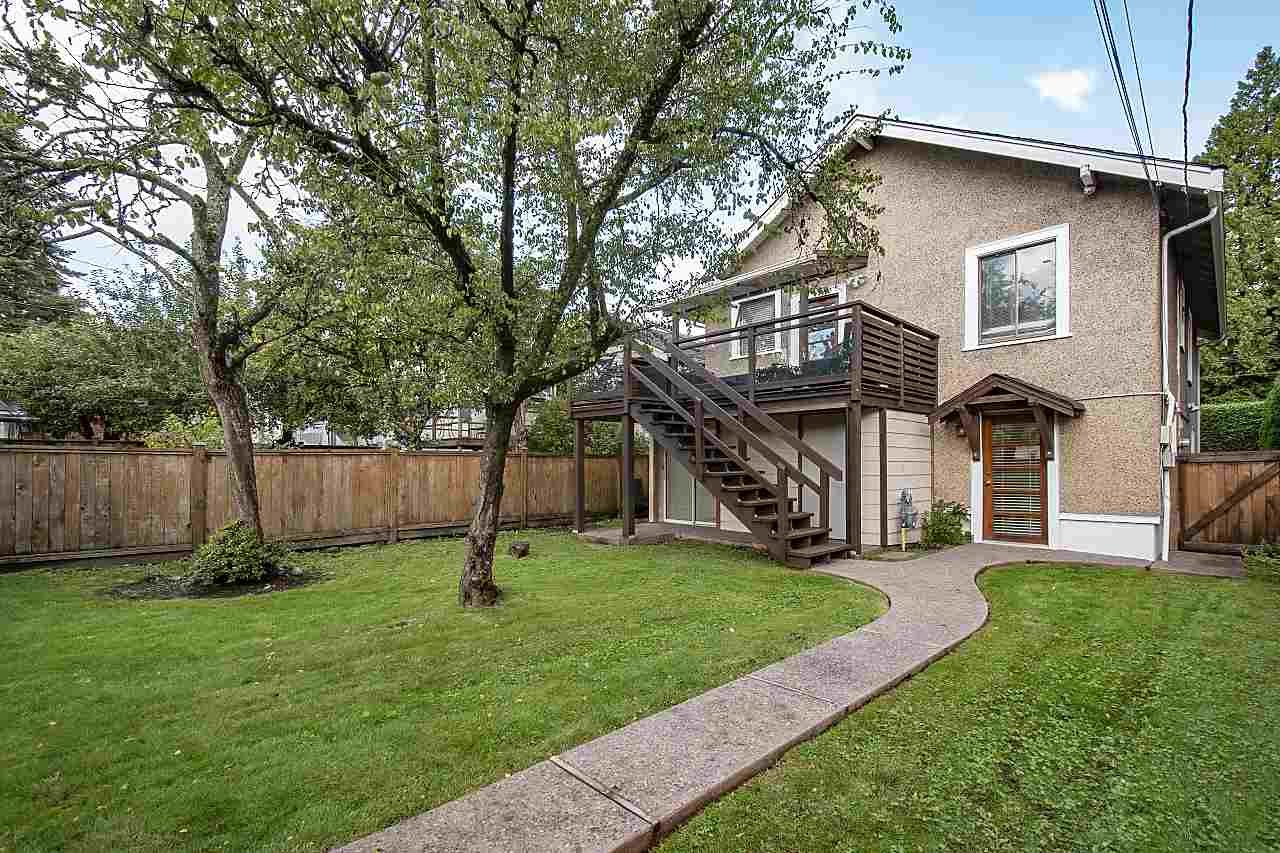 2736 W 41st Ave