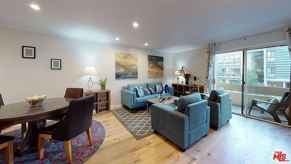 740 N Kings Rd APT 103