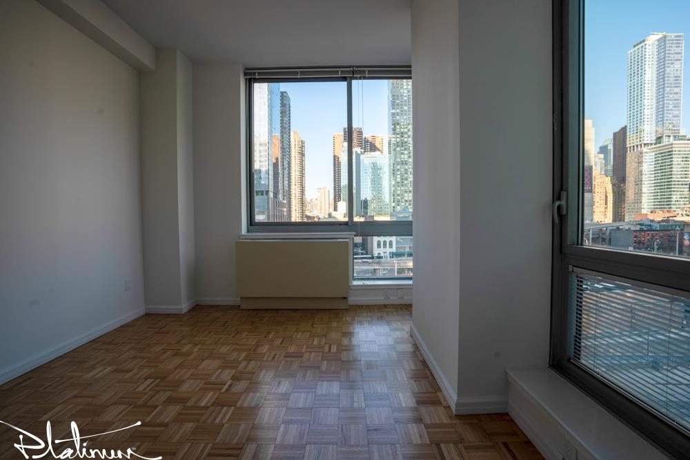 455 West 37th Street, Apt 305