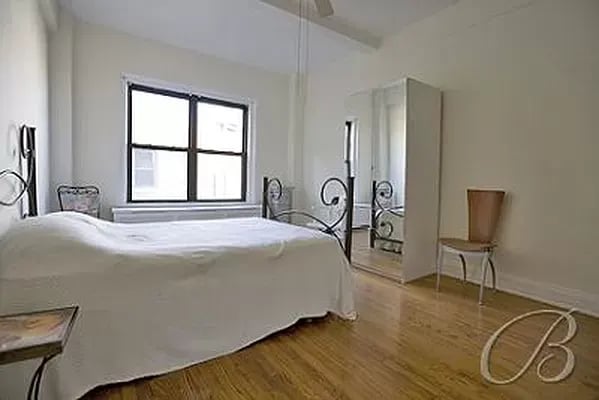 235 West 102nd Street Unit: 17E