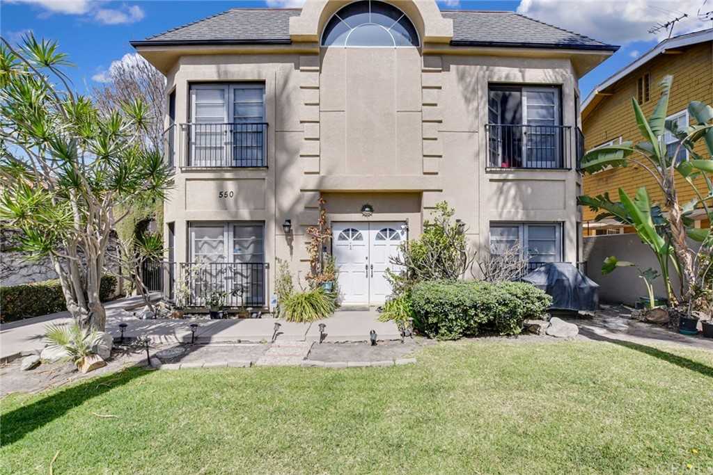 550 W 22nd Street Unit 3