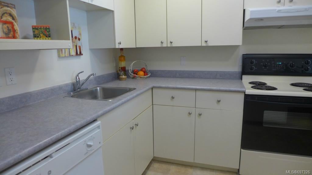 412-1490 Garnet Rd, Saanich