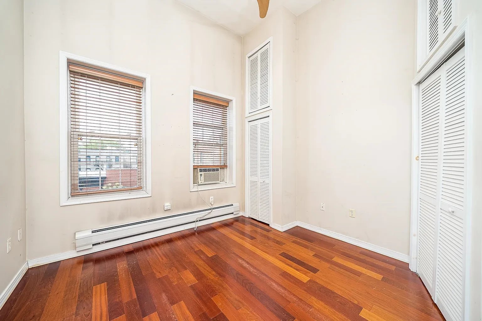 917 WILLOW AVE, #5N