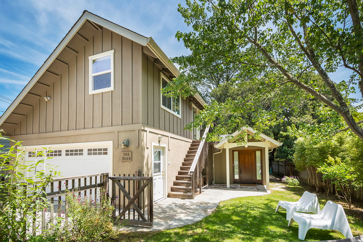 366 Butterfield Rd