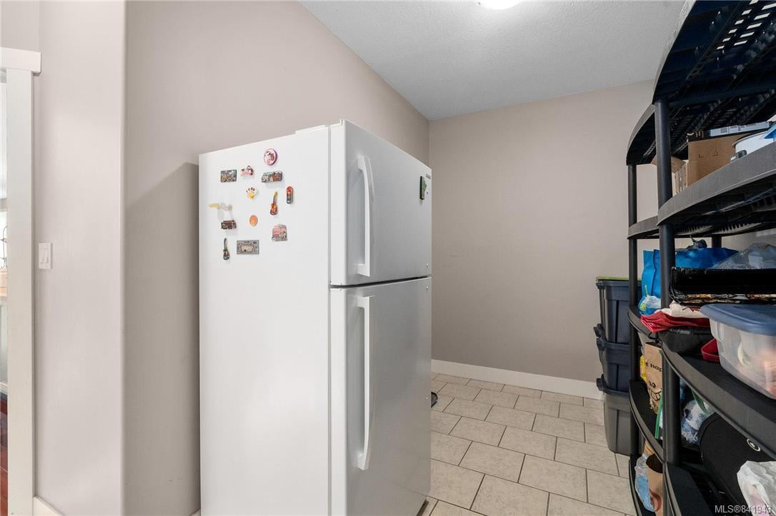 2346 Rozon Rd, Mill Bay