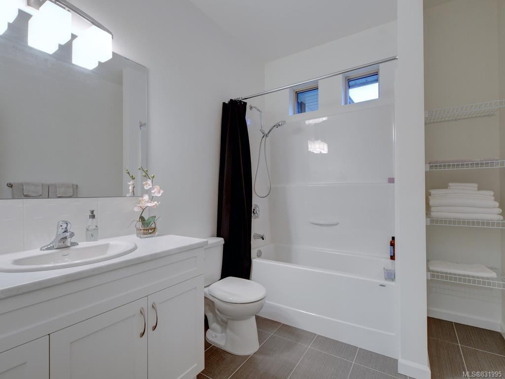 29-2363 Demamiel Dr, Sooke