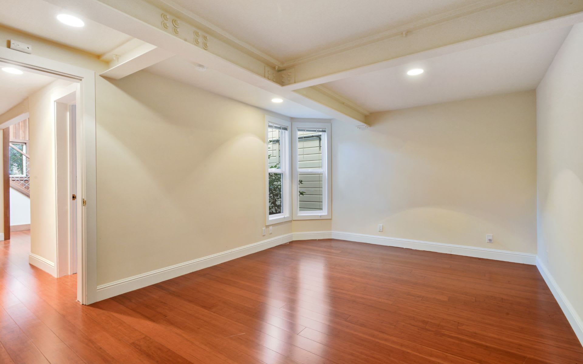 70-72 6th Ave