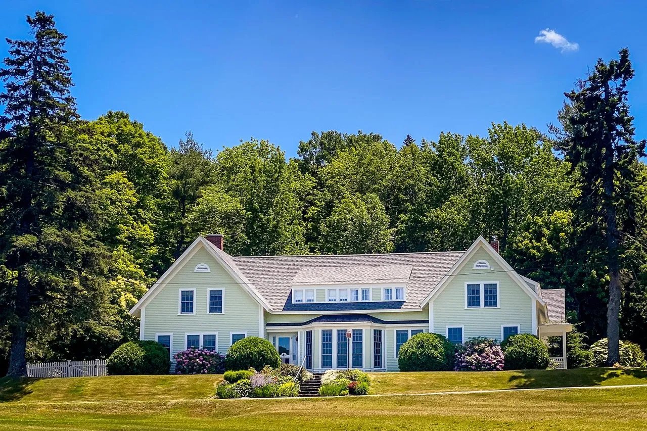 Home for Sale – 4 Spear Street, Rockport, ME – $2,145,000
