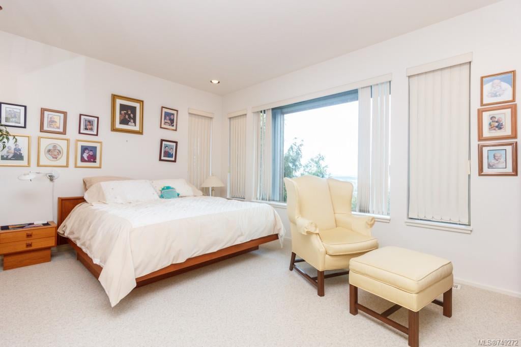 8889 Park Pacific Terr, North Saanich