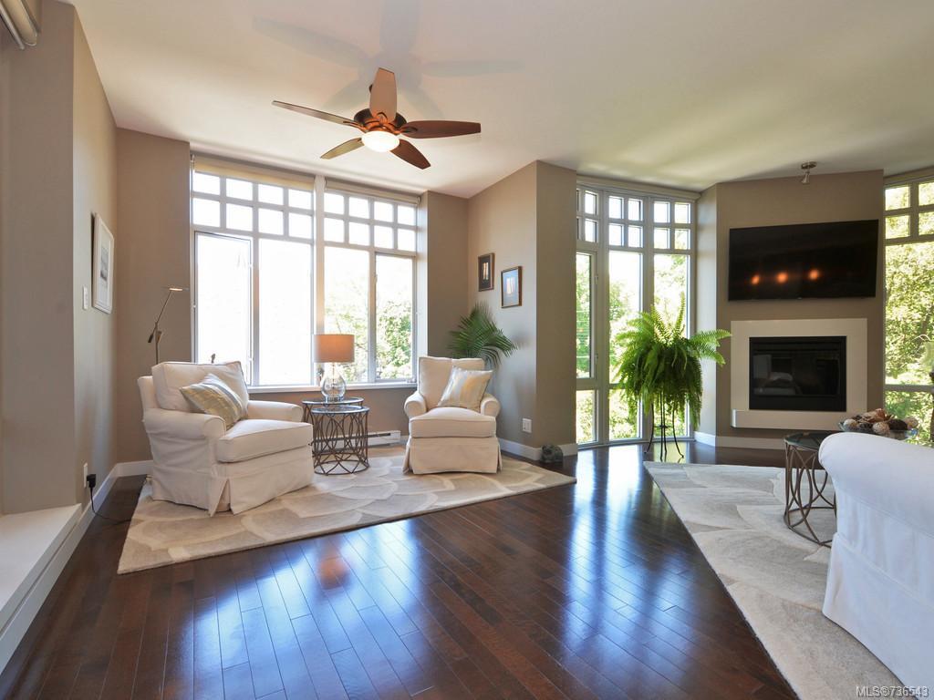 403-999 Burdett Ave