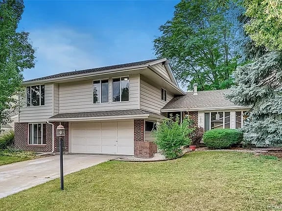 10081 Zenobia Ct