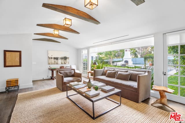 Retreat Grandeur