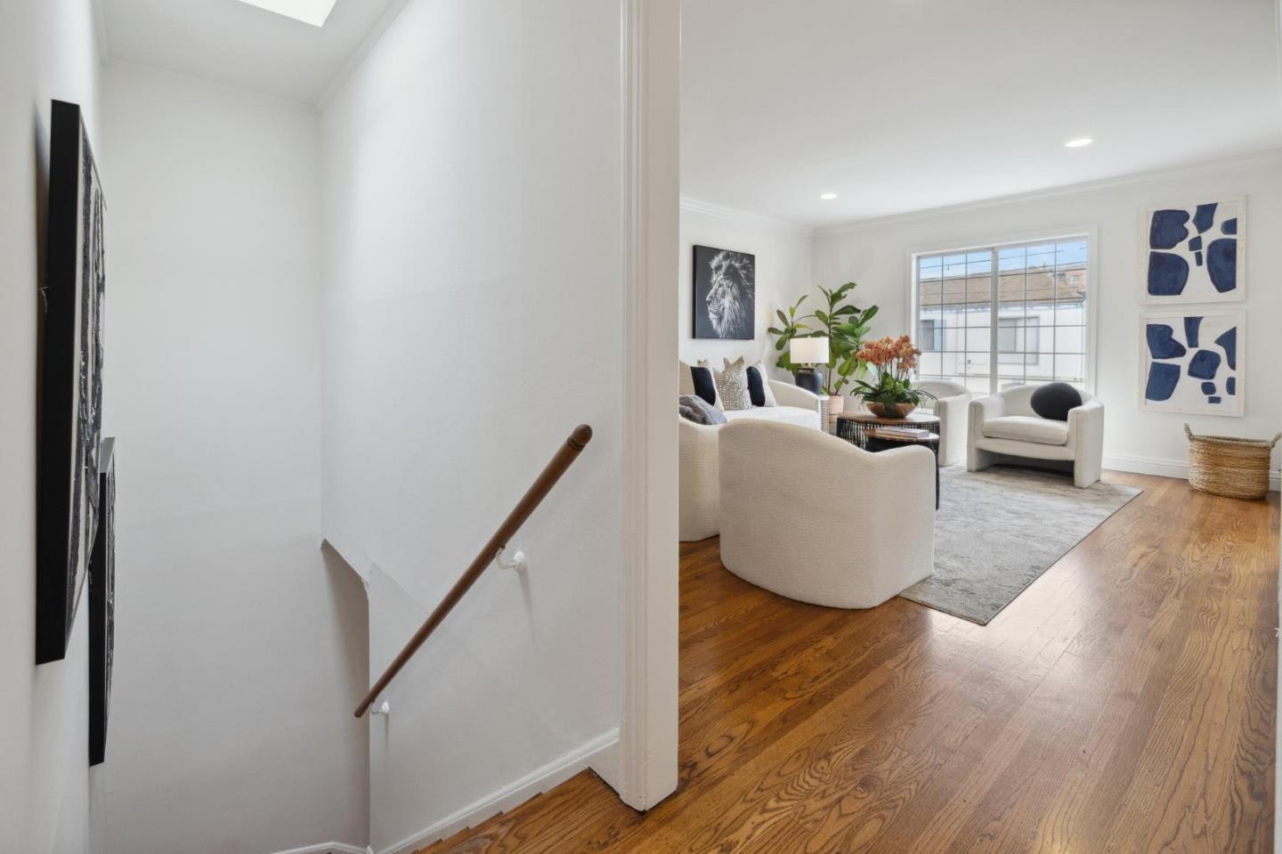 281 Village WAY