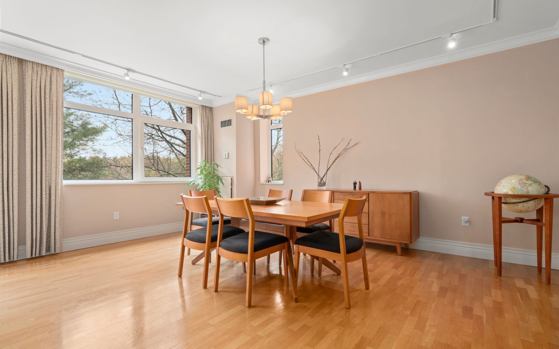 79 Florence St, #304S