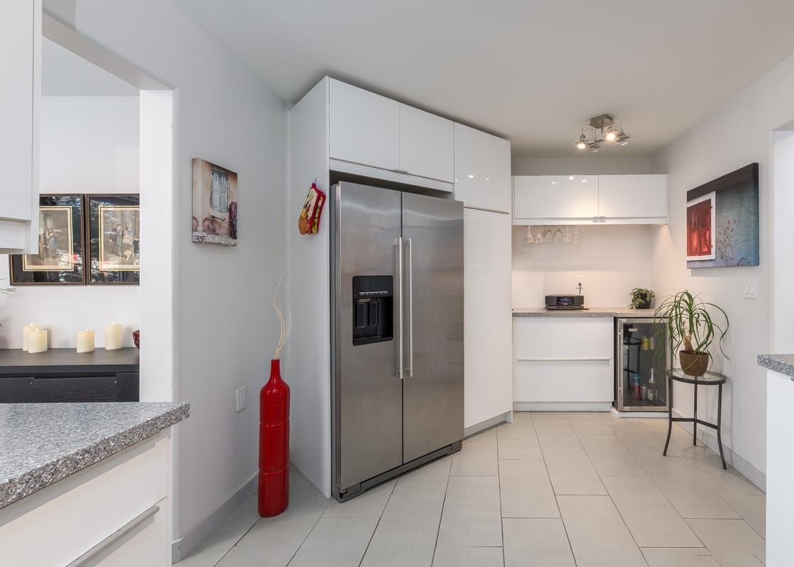 112-1466 Pemberton Ave