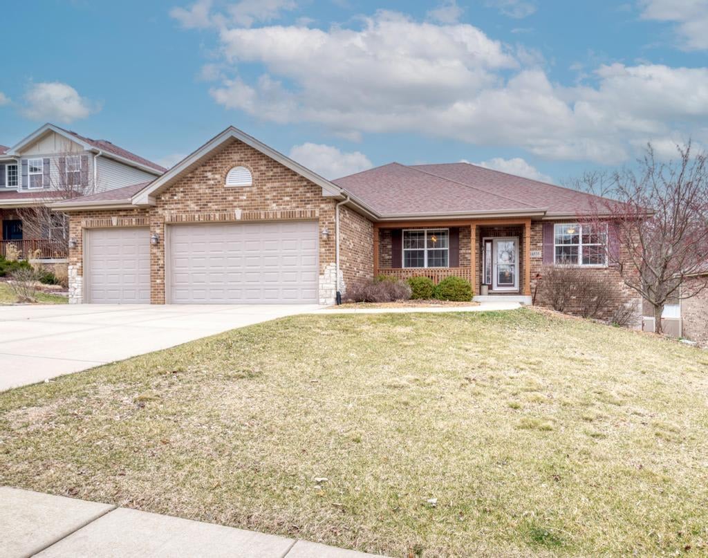 16535 W McKenzie Ave, Lockport IL 60441